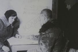 Жители Калача сдают деньги на строительство танковой колонны.